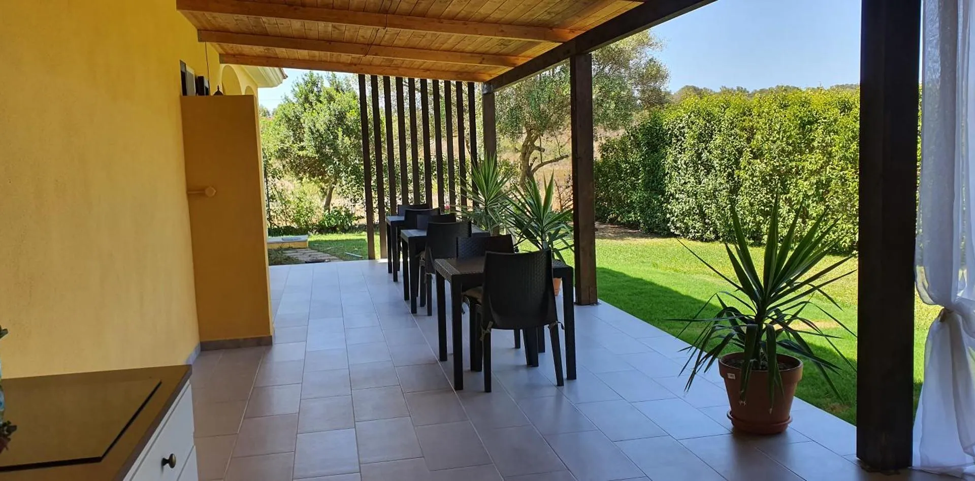 Artemisia Bed And Breakfast Sant'Anna Arresi Bed & Breakfast