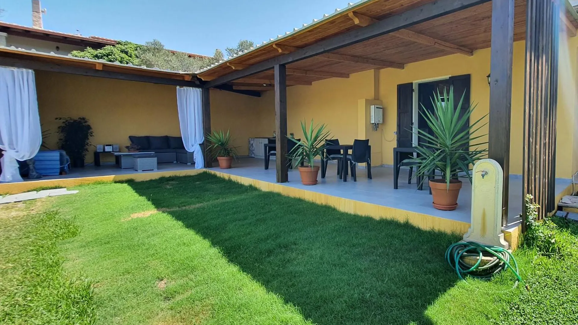 Bed & Breakfast Artemisia Bed And Breakfast Sant'Anna Arresi